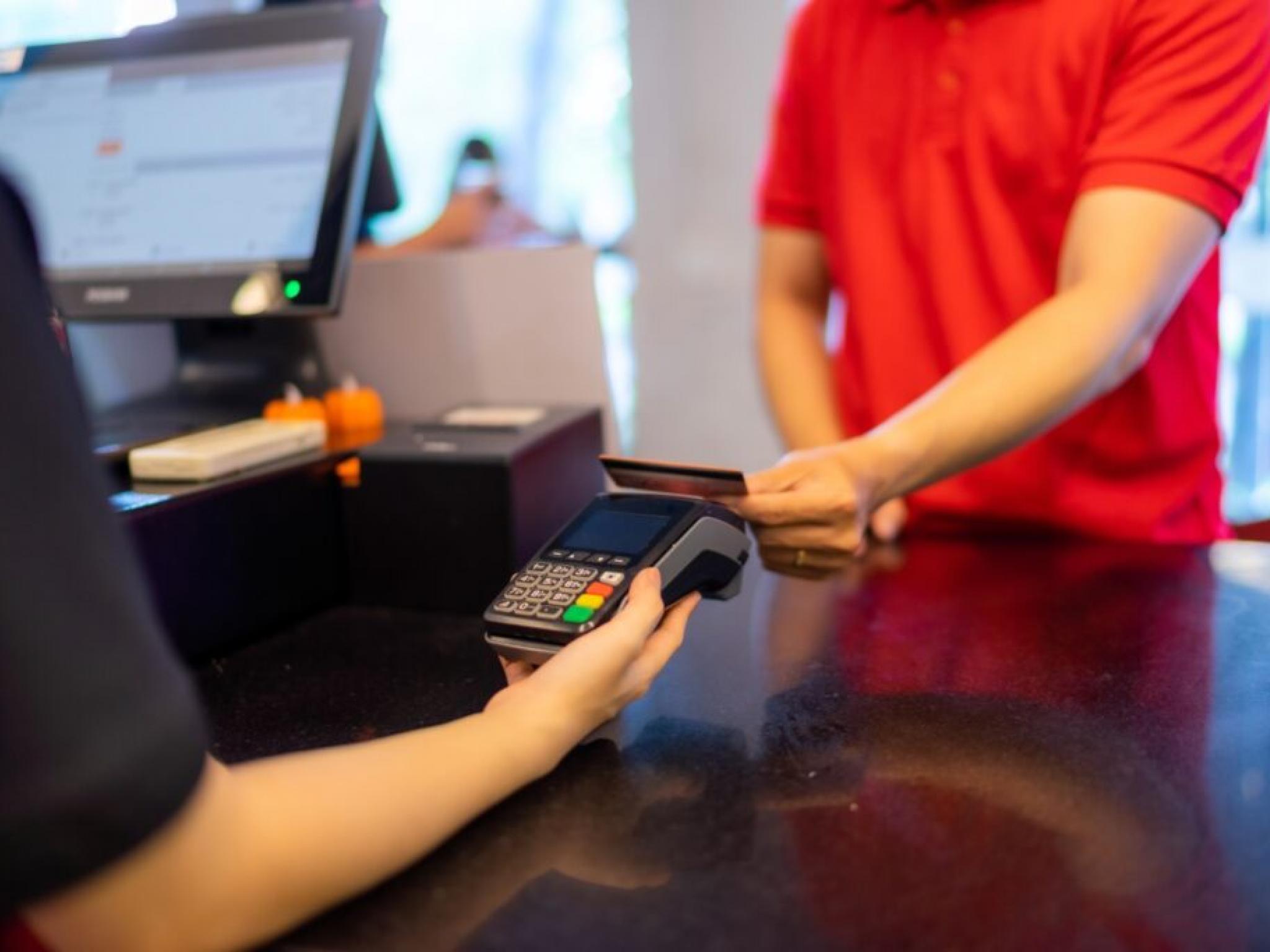 Gen Z Keeps Swiping As Boomers Hit The Brakes – Chase Spending Data Shows Shifting Consumer Habits
