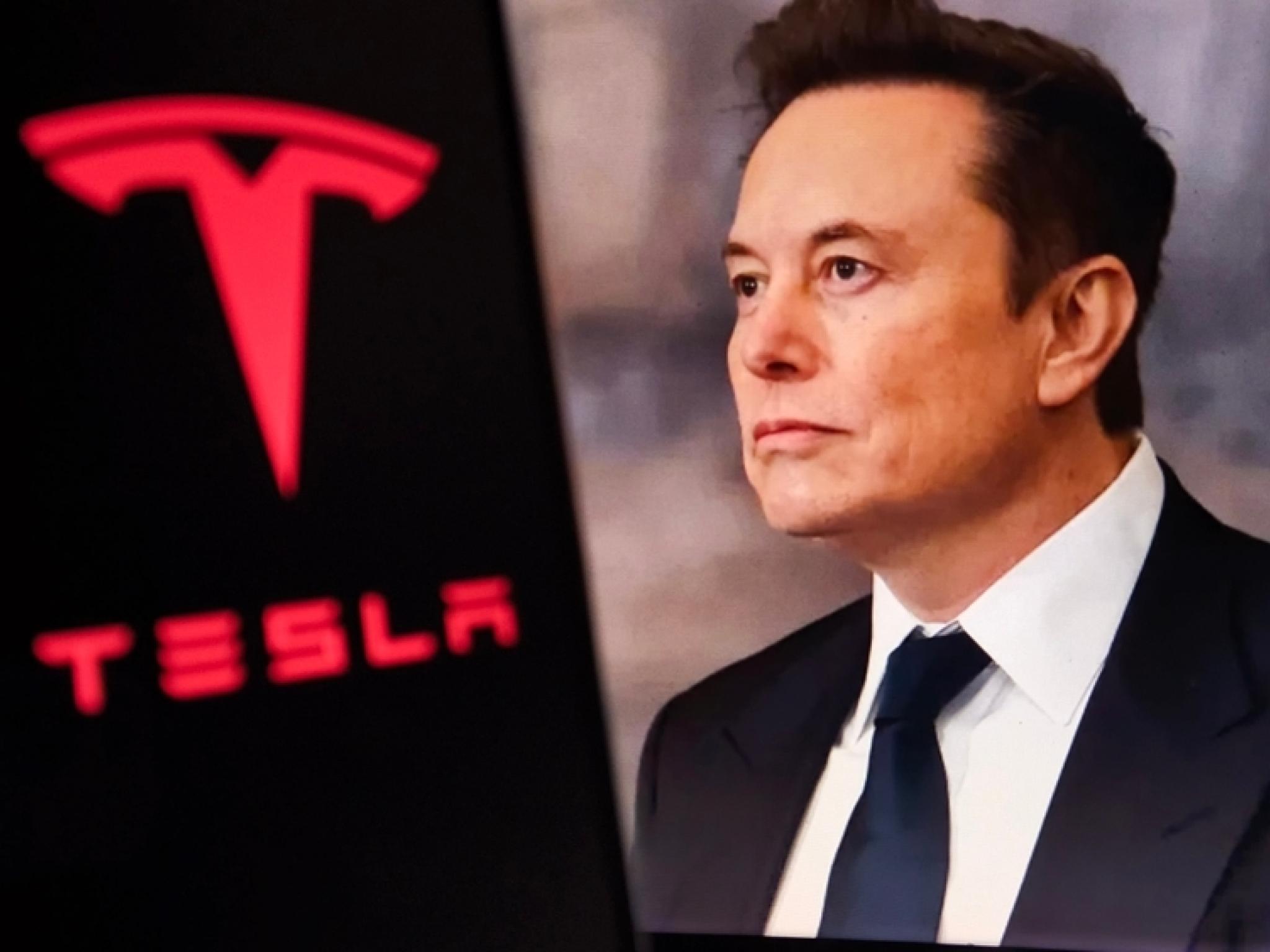 Dave Portnoy’s $10 Million Elon Musk Bet Pays Off As Tesla Soars 12% In Two Weeks